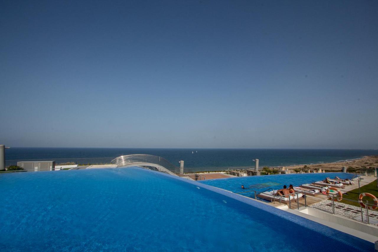 Infinity Luxury Sea View Apartment With Private Garden Arenales del Sol Exterior foto